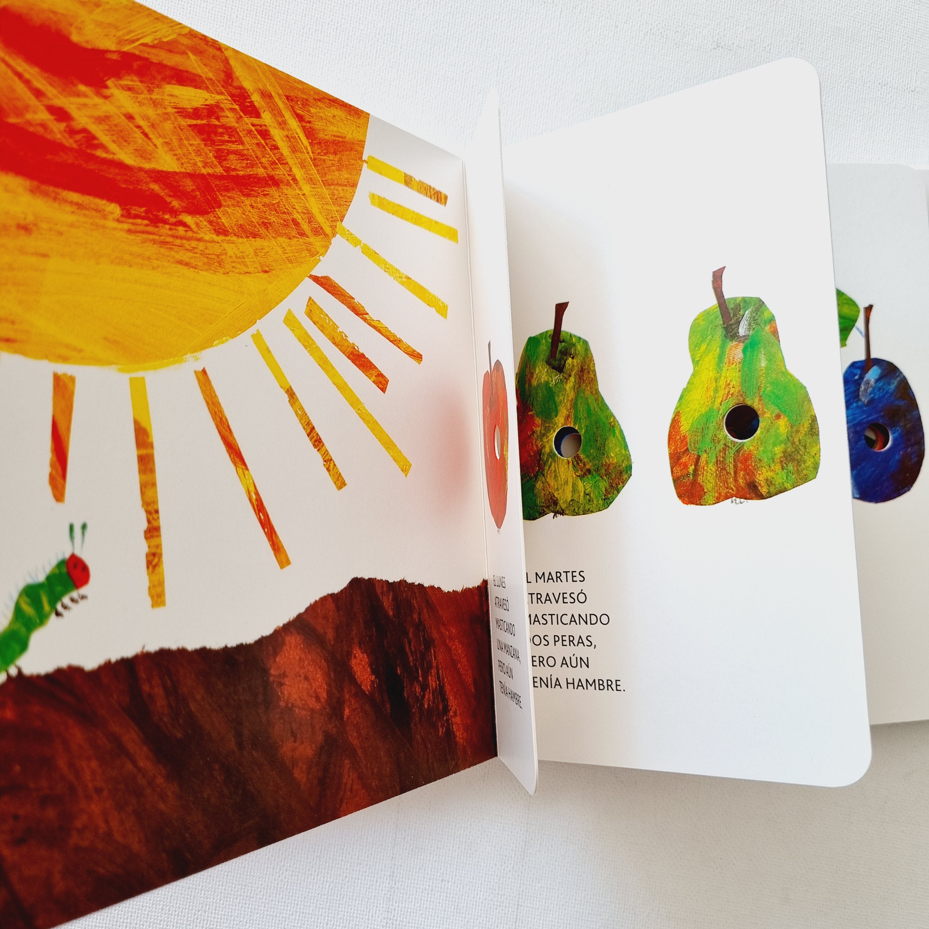 La pequeña oruga glotona (cartoné) La pequeña oruga glotona (cartoné)